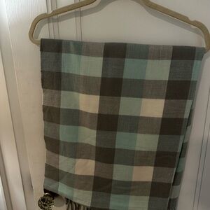 Indigo Checkered Scarf in Gray blue and Cream